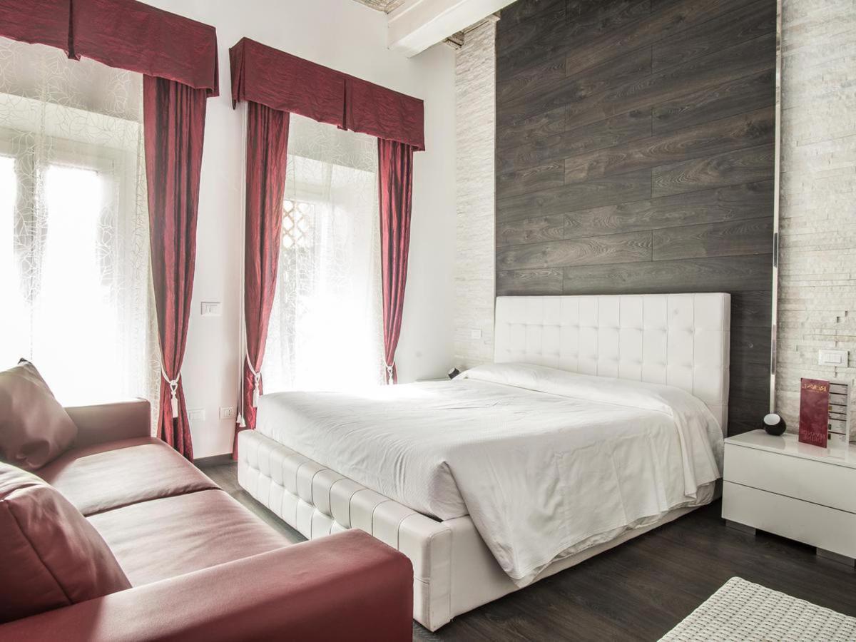 Royal 2* Roma